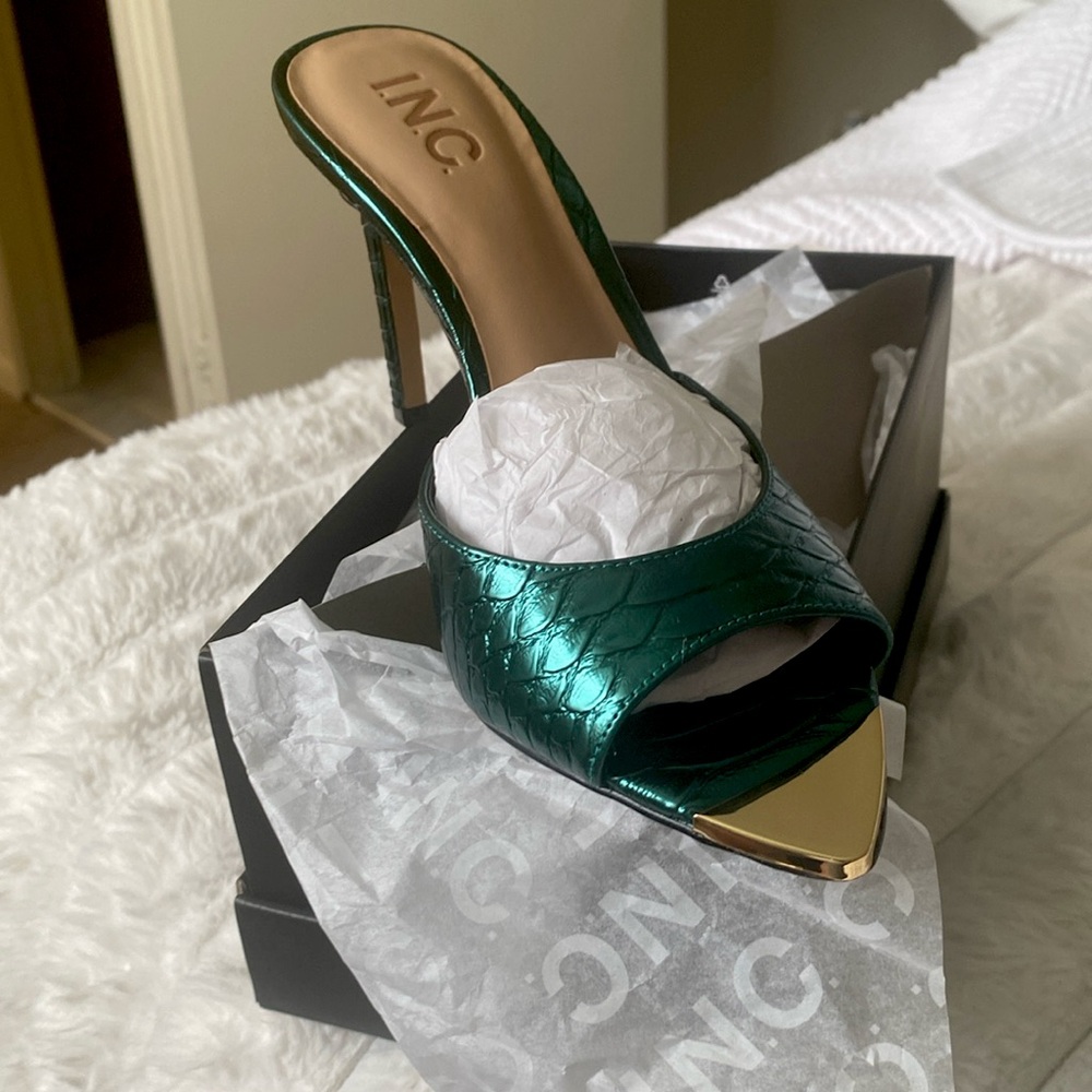 Amra Dress Slide Sandals